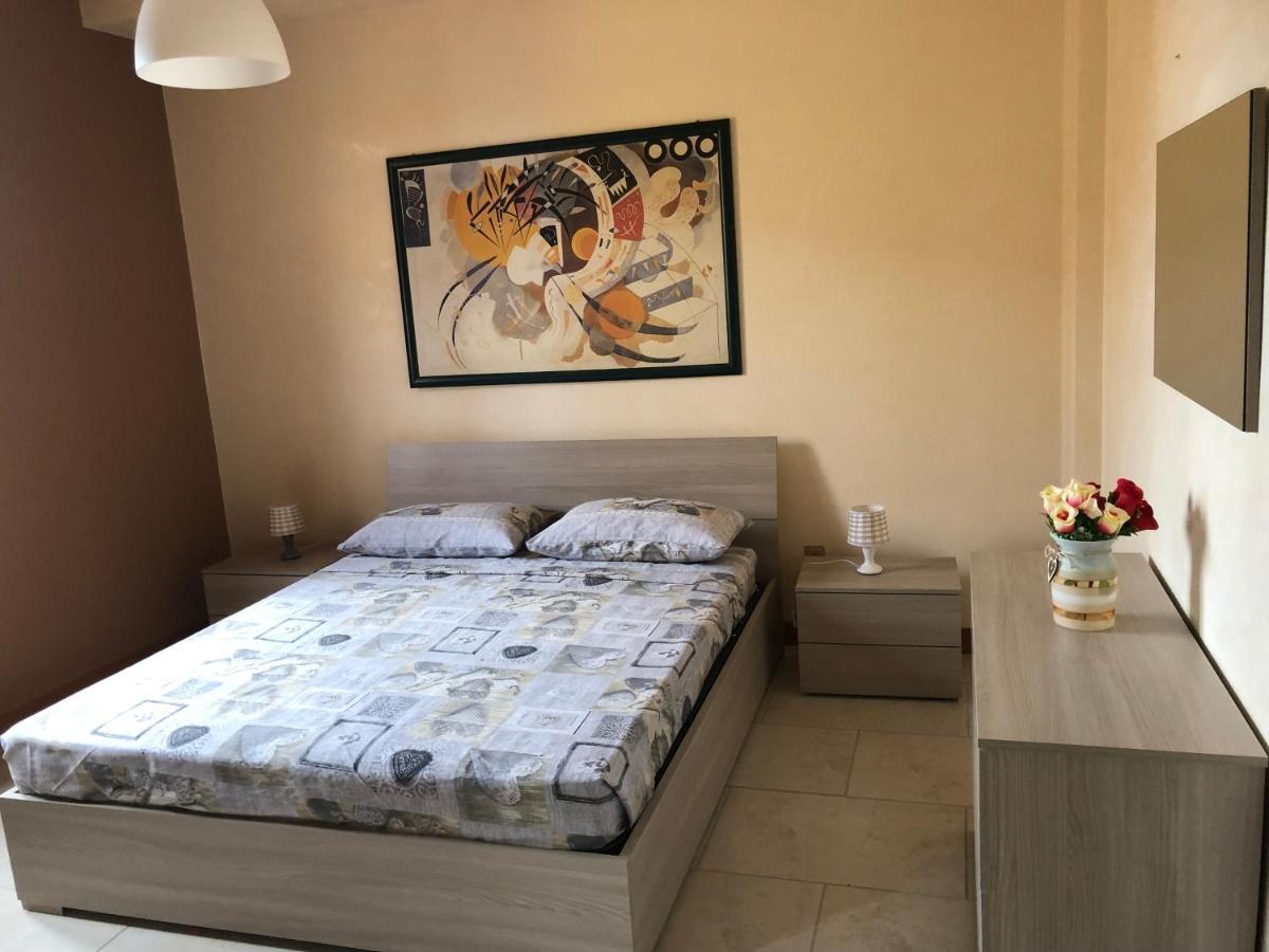 Il Paradiso Di Ele Apartment Syracuse Ngoại thất bức ảnh